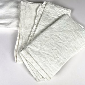 Mantel de Hilo Blanco con Seis Servilletas - imagen 2