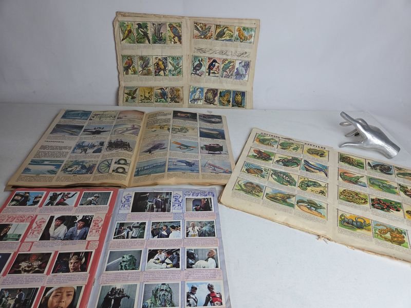 Álbumes antiguos completos de cómics y libros - imagen 4