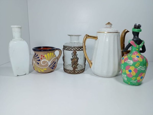 Lote Vintage: Tetera Porcelana Victoriana, Mate Cerámica, Frasco Vidrio y Figura Mujer - imagen 1