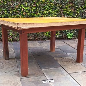 Mesa Rectangular de Madera con Tapa Amarilla - imagen 3