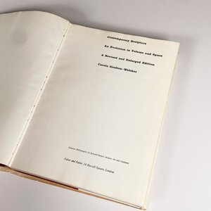 Libro Esculturas Contemporáneas: Evolución en Volumen y Espacio - imagen 3