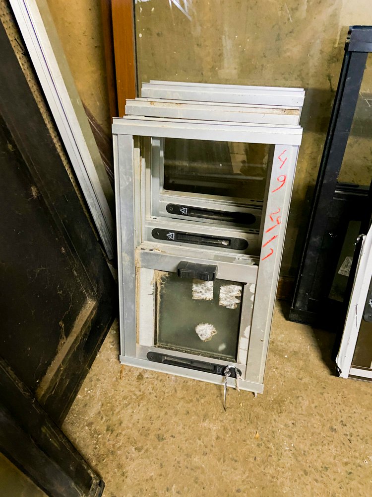 Item 499838 - Image 0