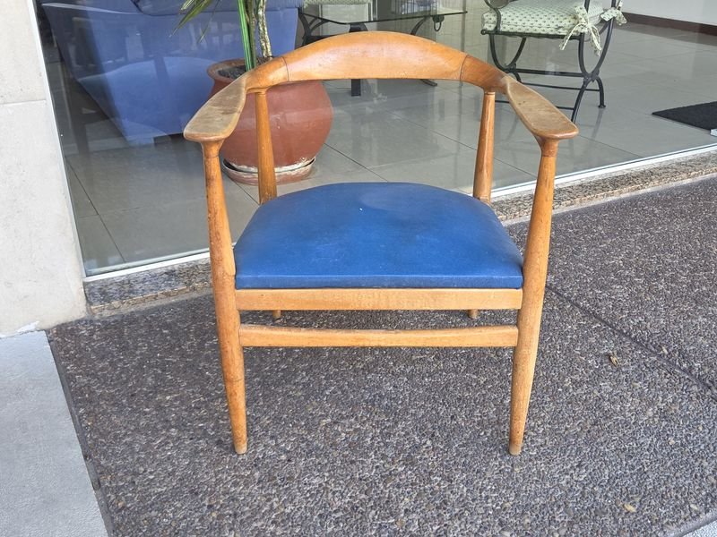 Butaca Danesa Vintage de los 60's con Tapizado Azul