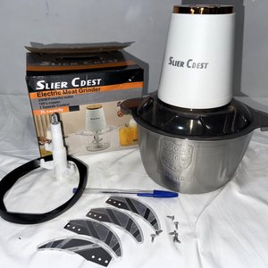 Picadora Eléctrica Slier Cdest con 4 Cuchillas y Vaso de Acero Inoxidable - imagen 1