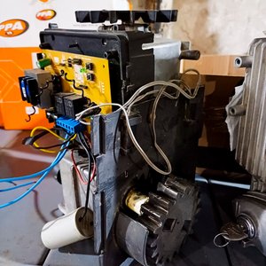 Dos Motores PPA para Portón: 1/4 HP y 1/2 HP con Controles - imagen 4