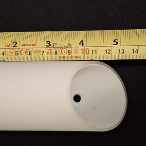 Aplique de Iluminación Retro con Tres Focos Orientables y Pantallas Tubulares de Vidrio Opal - imagen 8