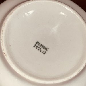 Jarra, Taza y Azucarero Pozzani "Encasa" - Cerámica Blanca con Detalles Azules y Rosas - imagen 5