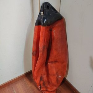 Defensa Náutica Inflable Naranja y Negra Desinflada - imagen 3