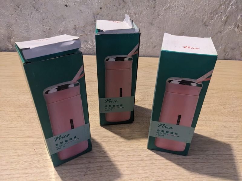 Botellas forradas c/tapa - Conjunto de tres cajas - imagen 2