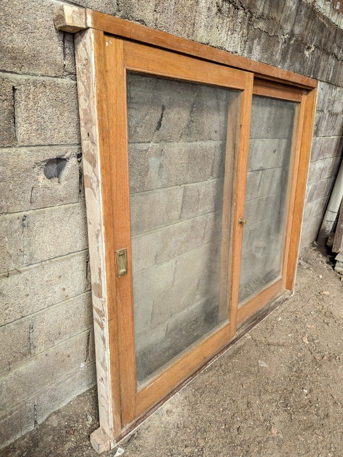 Ventana con dos hojas corredizas y marco de cedro - imagen 3