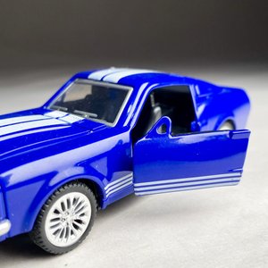Ford Shelby Mustang GT500 (1967) a Escala - Azul con Franjas Blancas - imagen 2
