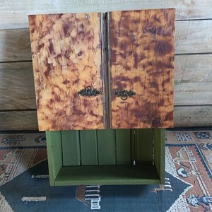 Botiquín Rústico de Madera con Puertas y Estantes - imagen 1