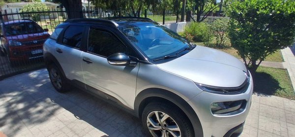 Citroen C4 Cactus 2023, Año Nuevo con Kilometraje Bajo - imagen 1