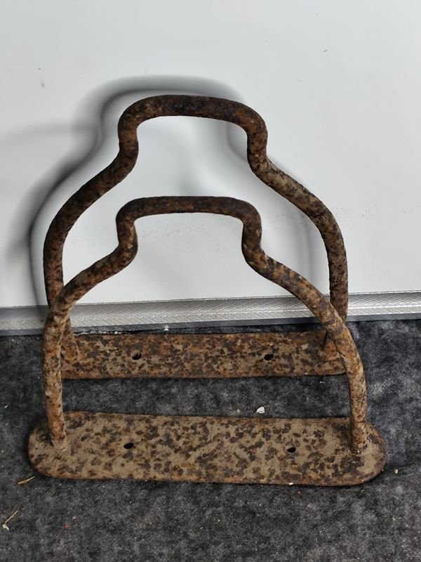 Juego de Estribos Antiguos de Hierro para Decoración