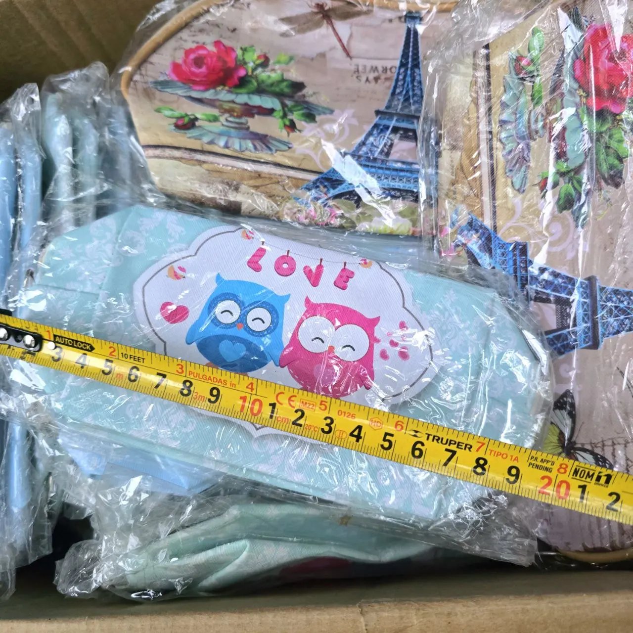 Necesaires con diseños de la Torre Eiffel y pájaros - imagen 3