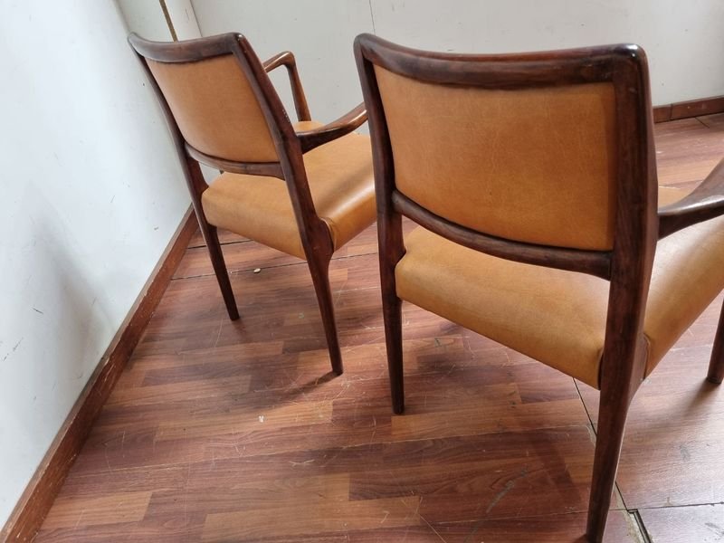 Sillas de Cuero en Buena Condición - imagen 11
