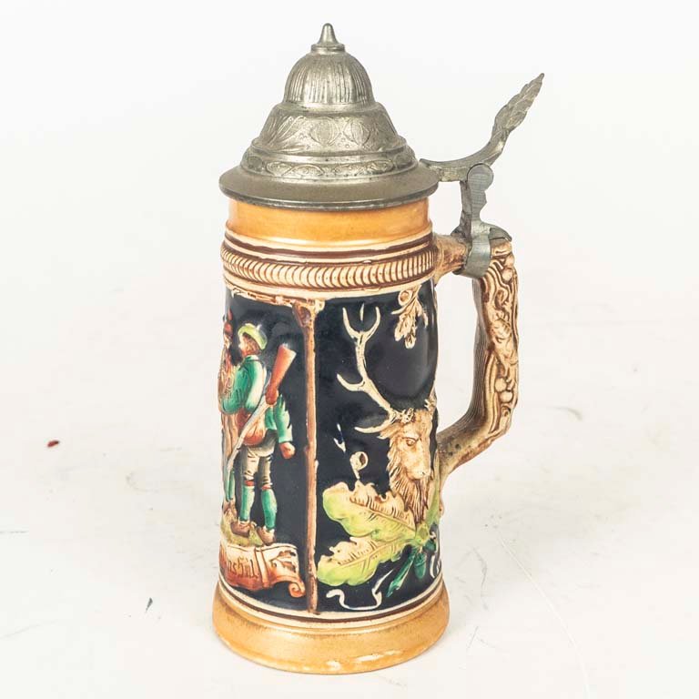 Jarra de Cerveza Alemana Antigua con Tapa de Metal