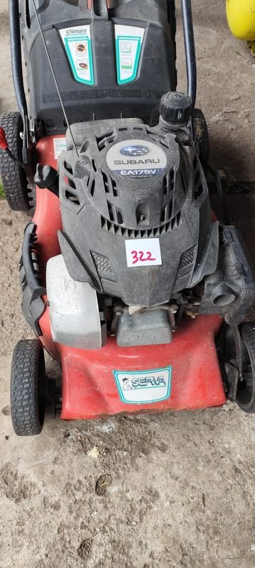 Cortacésped a Nafta Subaru EA175V con Recolector