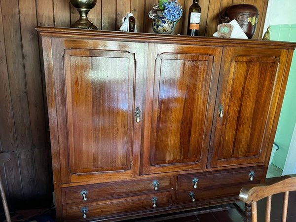 Mueble estilo CLÁSICO - BARGUEÑO - imagen 1
