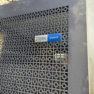 Rack para Computación ZTE ZXIN10 Gris con Puertas - imagen 4
