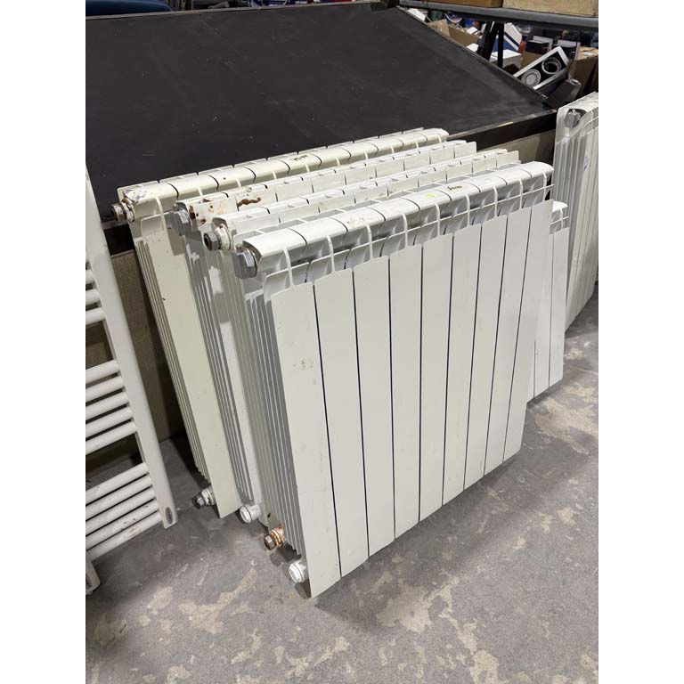 Radiadores de Aluminio en Buena Condición