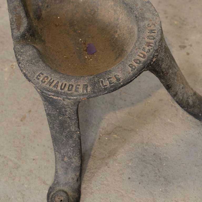 Item 2102012 - Image 1