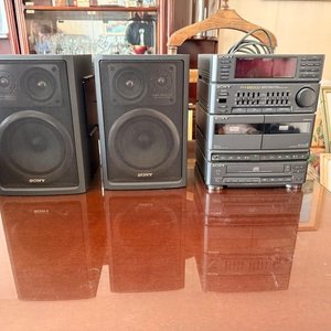 Equipo de Audio Sony FH-B500CD con Radio, Casetera y Dos Parlantes - imagen 6