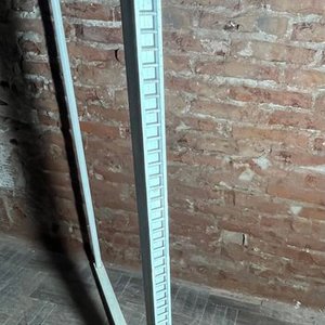 Perchero Estructura de Hierro con Ruedas - imagen 7