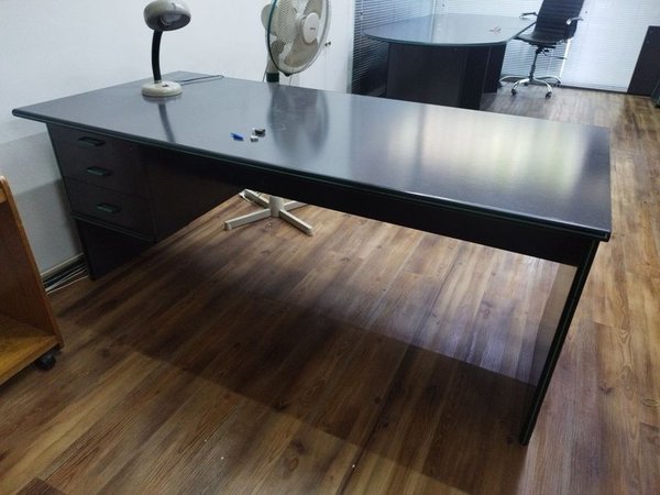 Escritorio de Directorio con cajonero - Muebles de Oficina - imagen 2