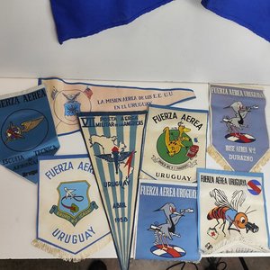 Lote de 8 Banderines Antiguos Fuerza Aérea Uruguaya y Bandera de Comando - imagen 2