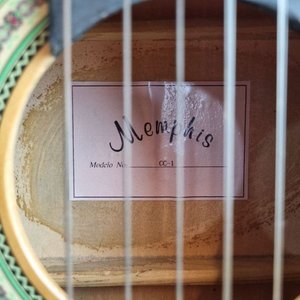 Guitarra Criolla Memphis CC-1 para Estudio con Estuche - imagen 3