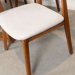 Mesa de Comedor Circular Nórdica con 4 Sillas Tapizadas - imagen 2