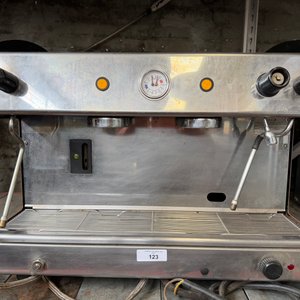 Lote anterior: Cafetera Industrial Brasilia Trifásica de 2 Grupos