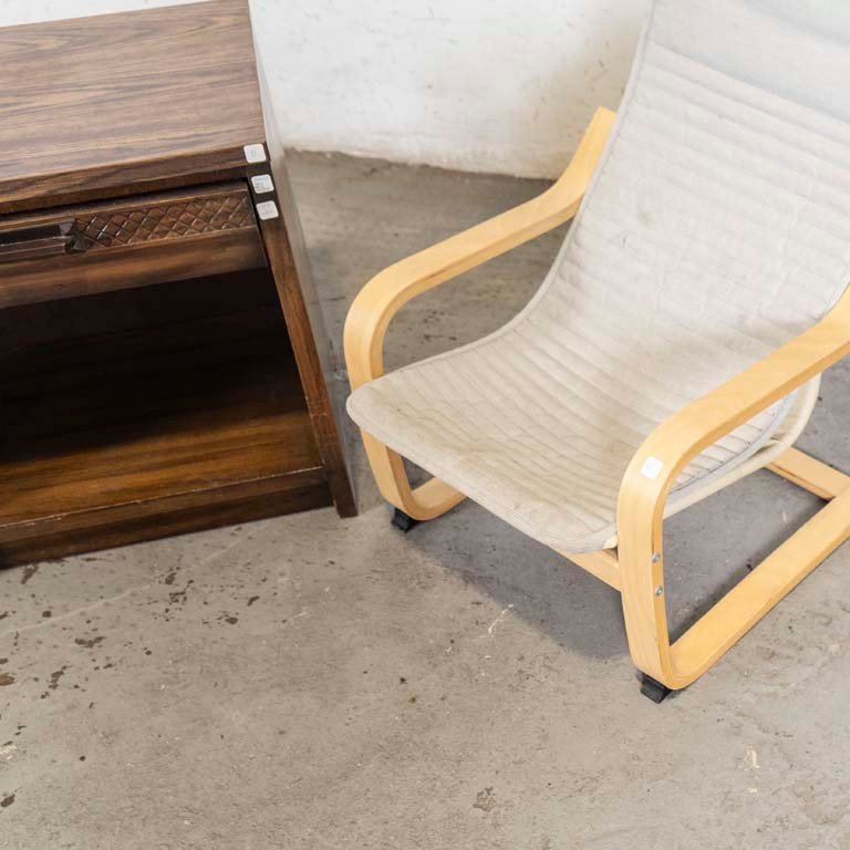 Mesa de luz y sillón flex de niño para decorar el hogar - imagen 2