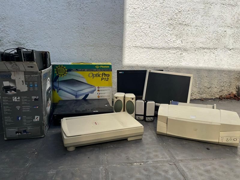 Tremendo Lote de Computación - Equipos Electrónicos - imagen 3