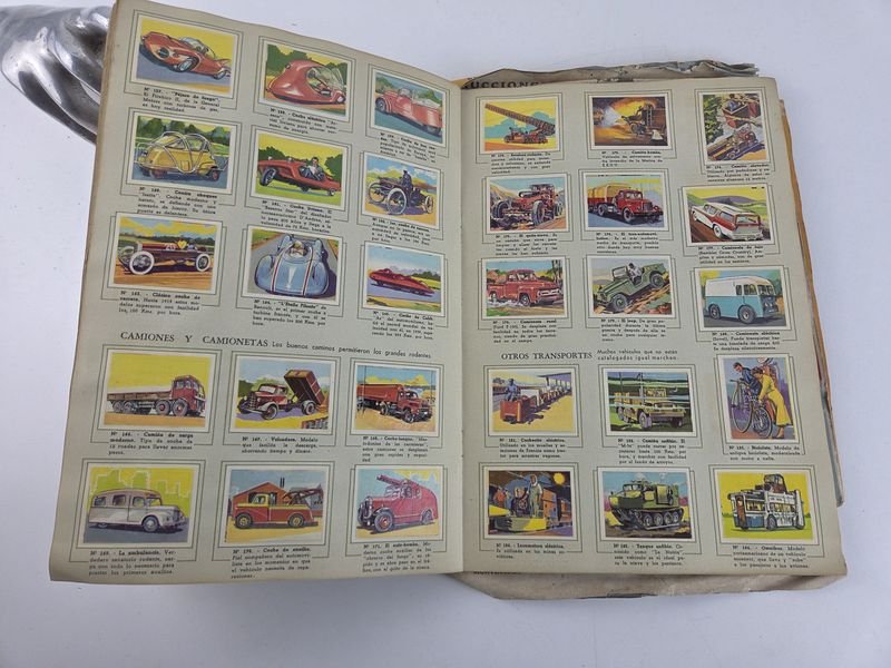 Colección de Álbumes Antiguos con Ilustraciones Coloridas - imagen 23