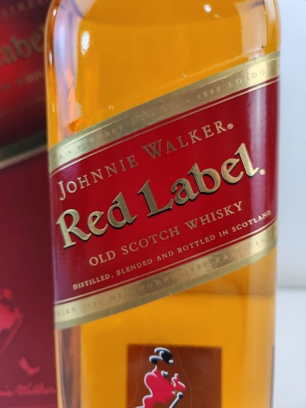 Whisky Johnnie Walker Red Label 1lts Cerrado - imagen 2