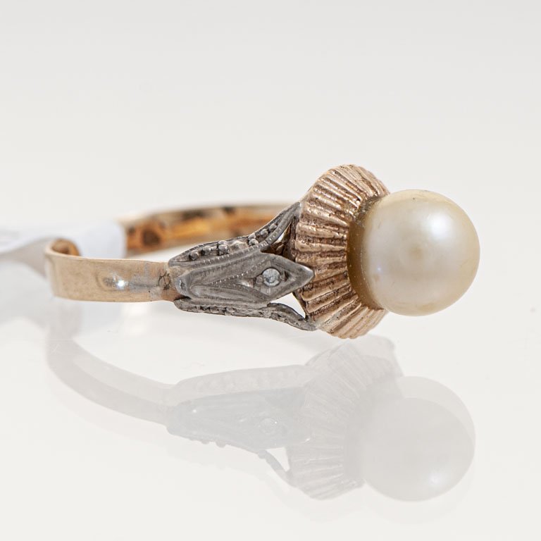 Anillo de Oro con Perla y Diamantes - imagen 2
