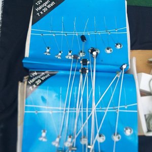 Lote anterior: Juegos de Luces Halógenas 12V 20W