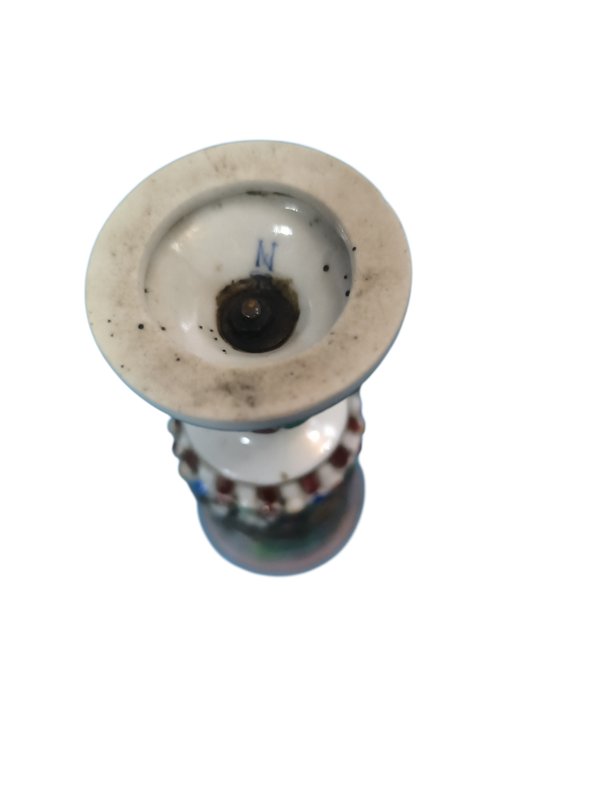Vasos de porcelana Capodimonte con escenas de caza - imagen 3
