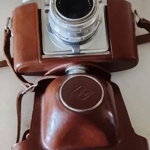 Cámara Fotográfica Agfa Ambi Silette Alemana con Estuche de Cuero - imagen 2