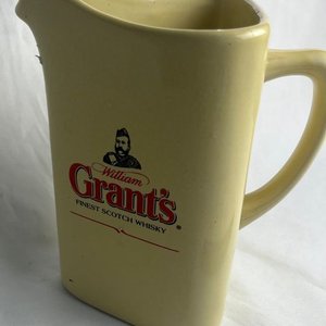 Jarra de Loza Amarilla con Monograma William Grant's Scotch Whisky - imagen 8