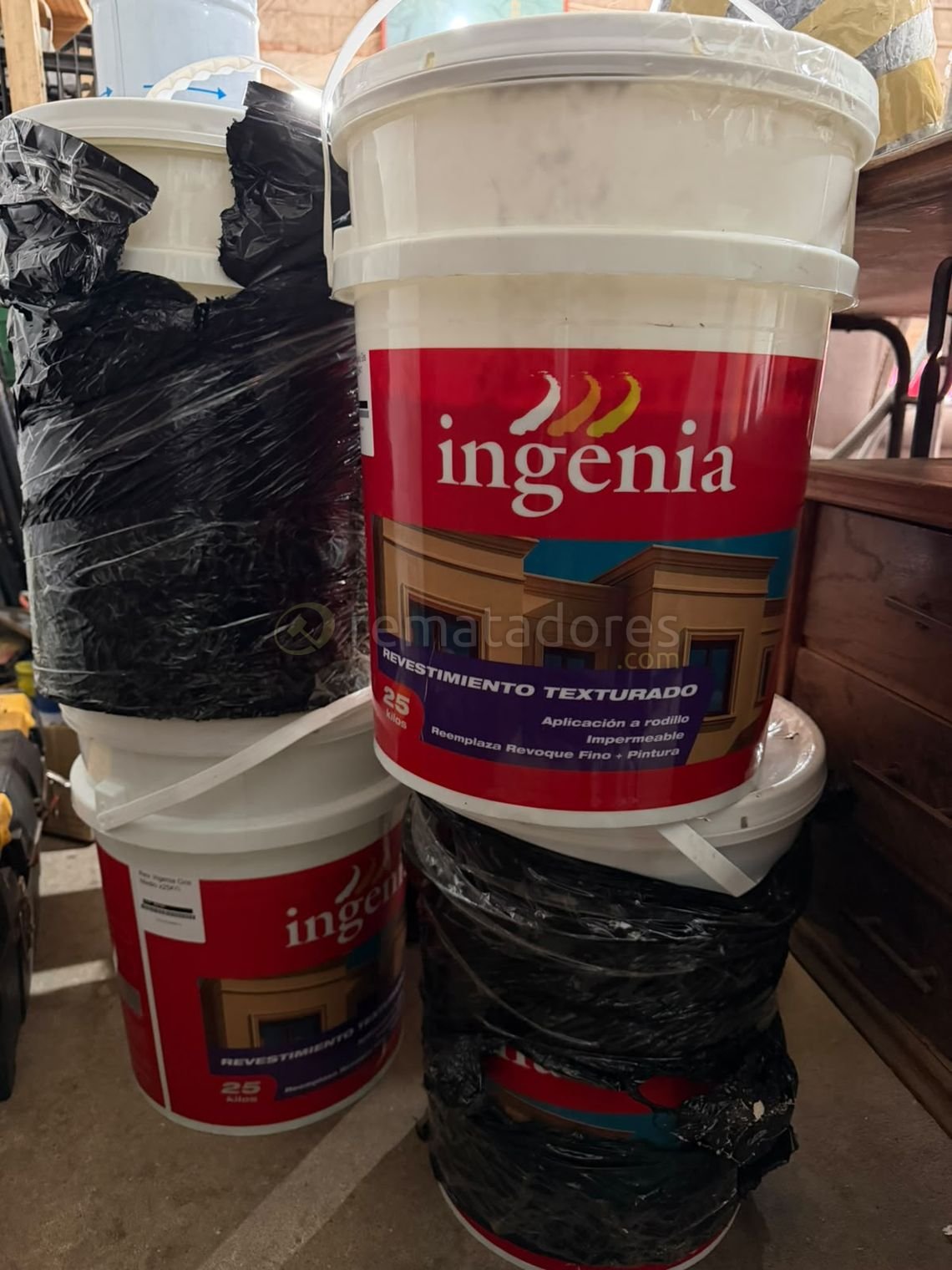 Lote de 3 Baldes de Pintura "Ingenia" Revestimiento Texturado