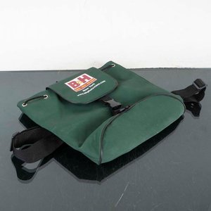 Lote siguiente: Bolso Verde B&H Photo Video New York
