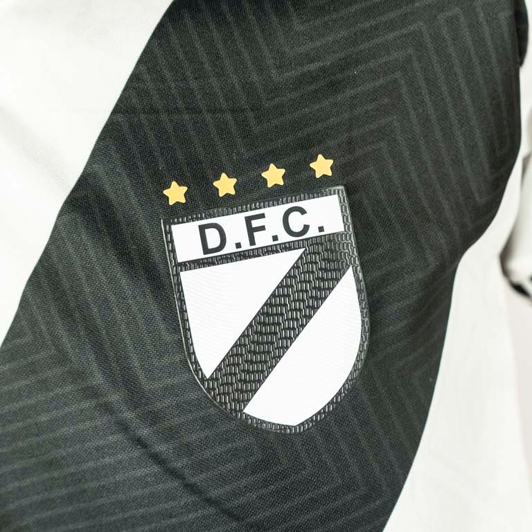 Camiseta de Danubio de utilería marca mgr N°18 de Gonzalo Bueno - imagen 3