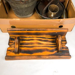 Lote de Tablas de Madera para Picar, Balde Metálico y Soporte Decorativo - imagen 4