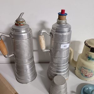Lote de Termos de Aluminio, Tetera Esmaltada y Candelabro - imagen 5