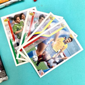 5 Sobres Cerrados de Figuritas "World Cup USA 94" de Upper Deck - imagen 2