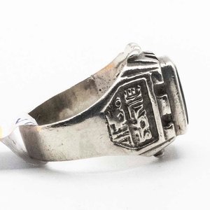 Anillo de Plata con Piedra Negra - imagen 2