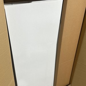 Lote siguiente: Exhibidor de Cartón Blanco para Armar